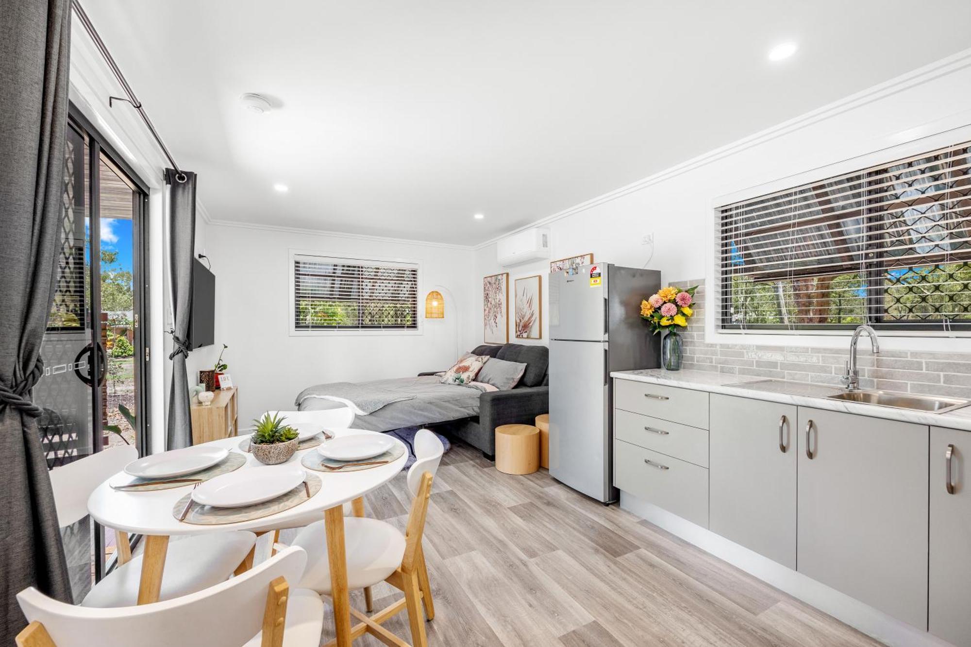 Little Sunshine - Private Acreage Guest Home Hervey Bay Bagian luar foto